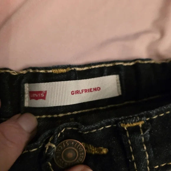 Levi's Girls Girlfriend Jeans Dark Wash Distressed. EUC Sz 12 27" Inseam. - Picture 2 of 10